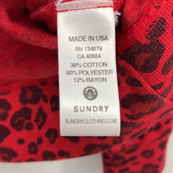 SUNDRY Leopard Print LOVE‎ Sweatshirt Red Size M - Picture 5 of 8